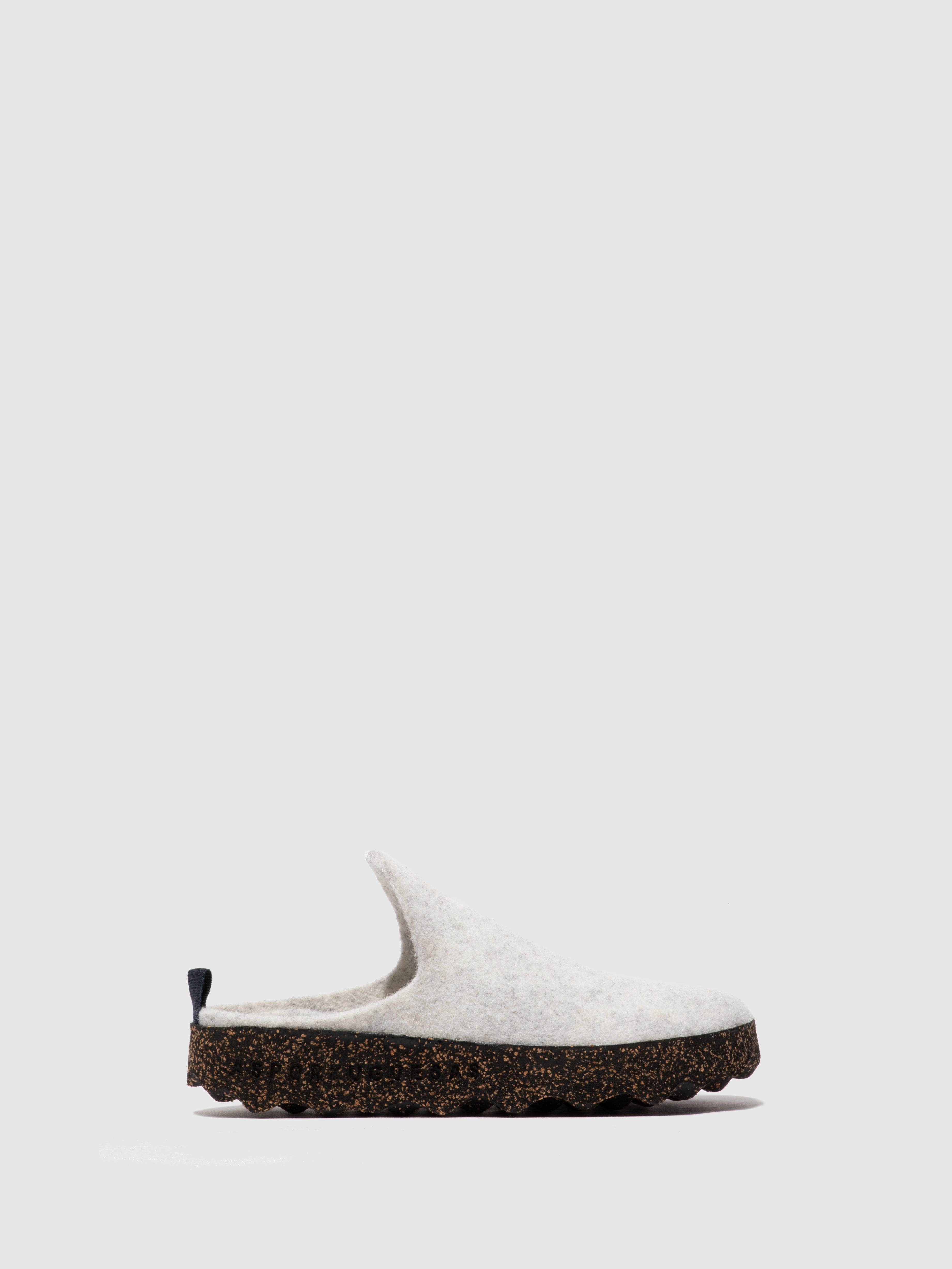 ASPORTUGUESAS Off White Slip-on Mules